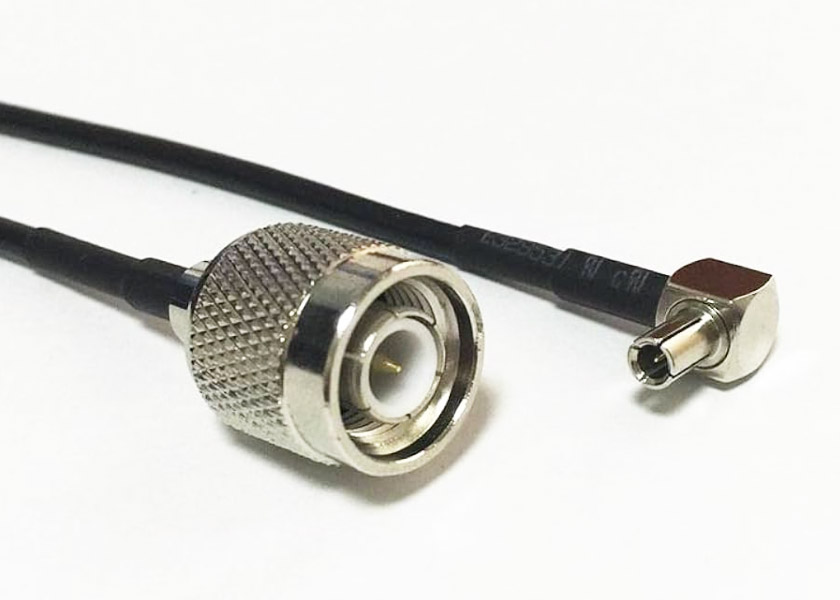 Kabel RF240 1m z wtykami TS9 i TNC